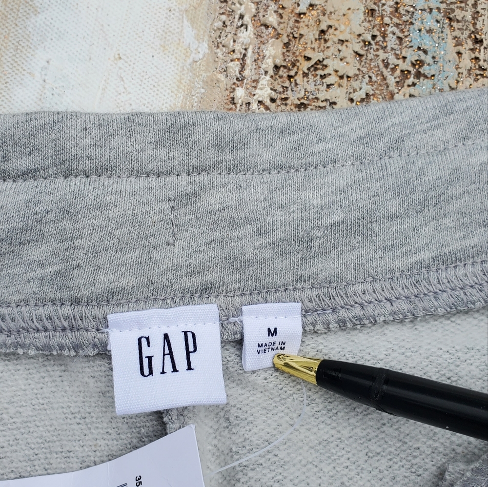 Gap sweat pants size medium - Picture 5 of 7